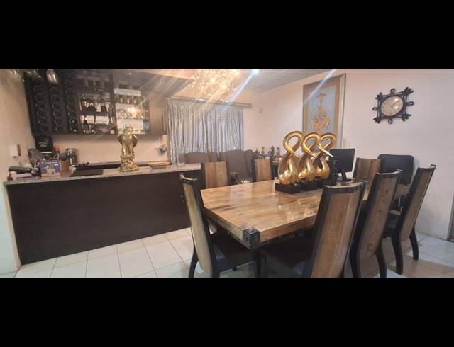 5 BEDROOM FREEHOLD FOR SALE IN STARWOOD